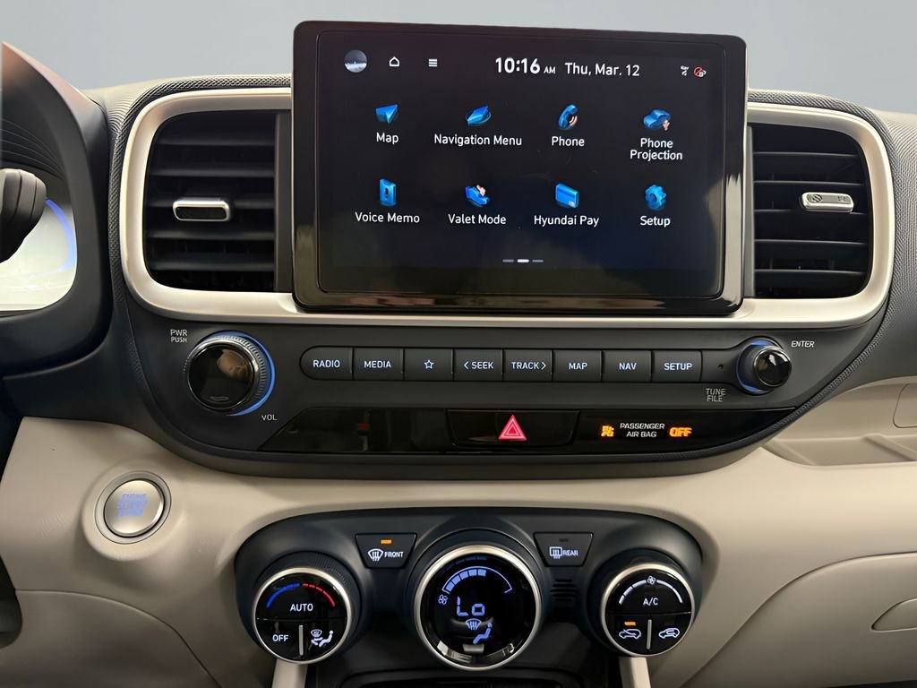 Used 2025 Hyundai Venue Limited FWD image 25