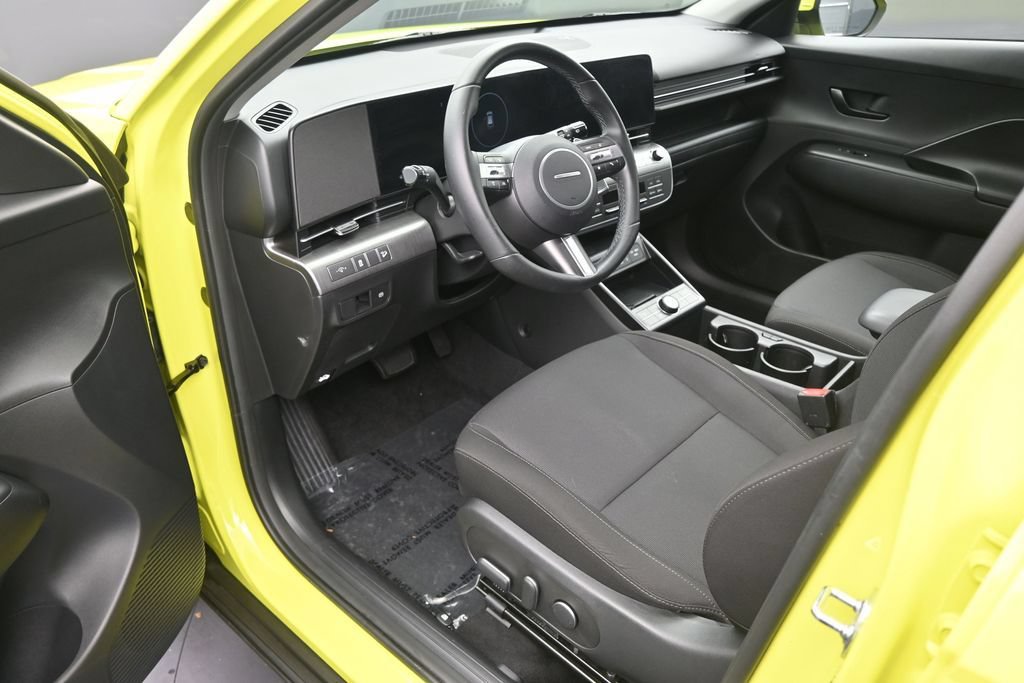 Used 2024 Hyundai Kona SEL w/ Convenience Package FWD image 11