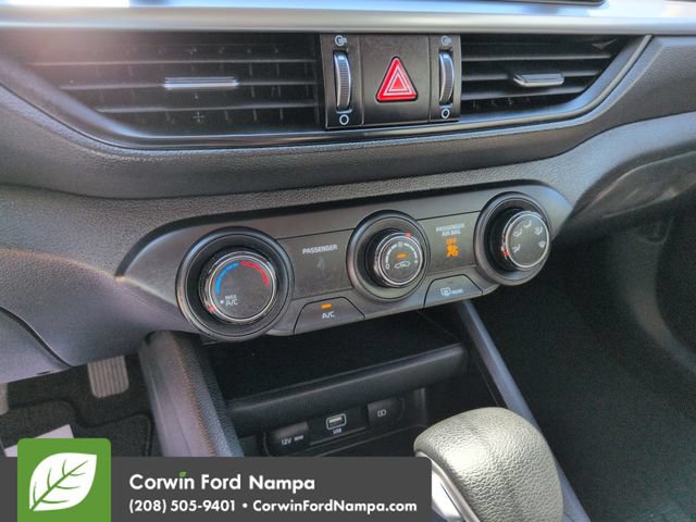 Used 2024 Kia Forte LXS w/ LXS Technology Package FWD image 17