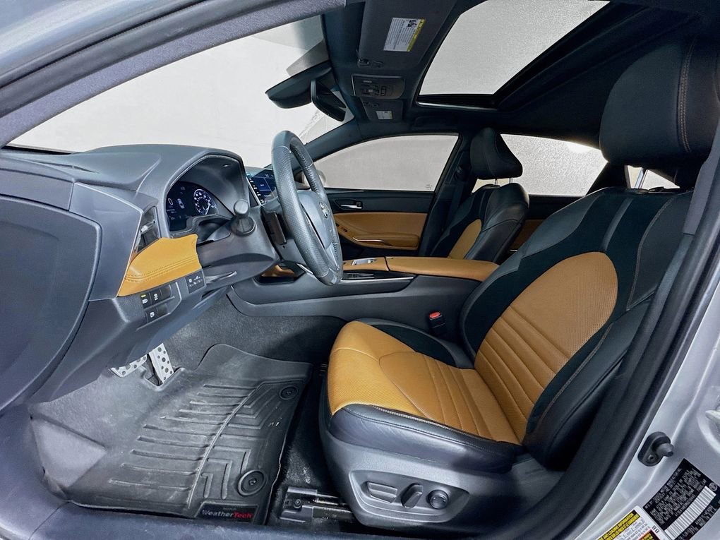 Used 2021 Toyota Avalon XSE image 15