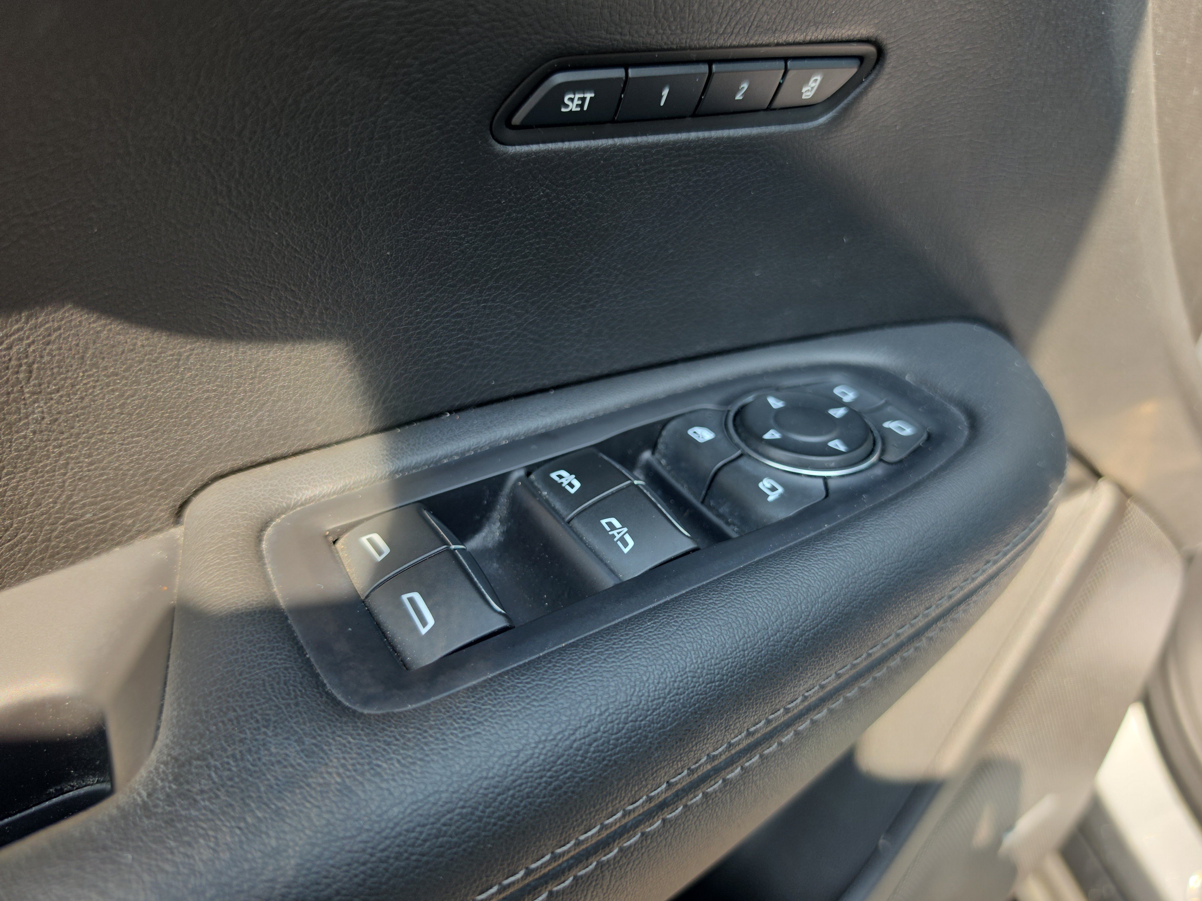 Used 2024 Cadillac XT6 Luxury w/ LPO, Floor Liner Package AWD/4WD image 19