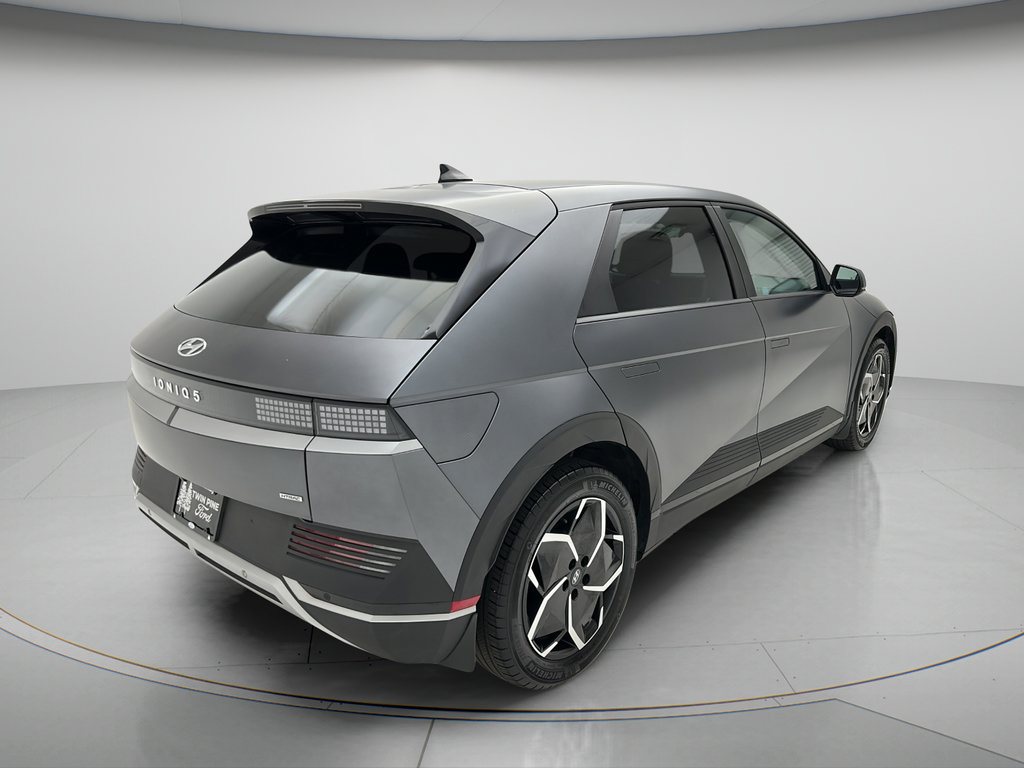 Used 2024 Hyundai Ioniq 5 SEL AWD/4WD image 5