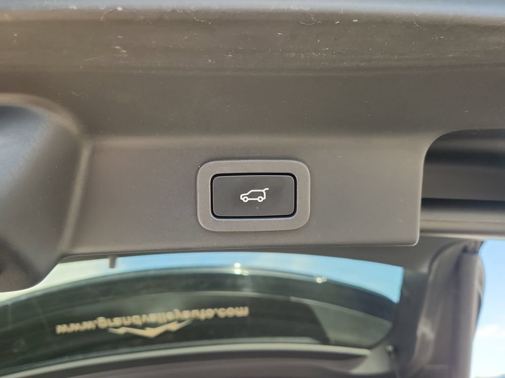 Used 2022 Jaguar F-PACE S AWD/4WD image 12