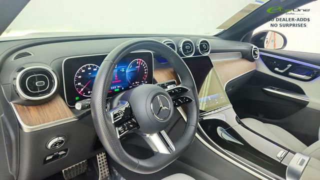 Used 2025 Mercedes-Benz GLC 350e 4MATIC w/ AMG Line image 21