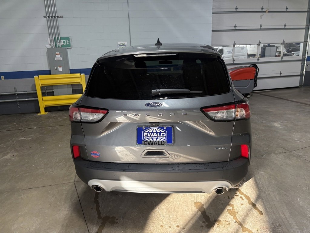 Used 2022 Ford Escape S image 9
