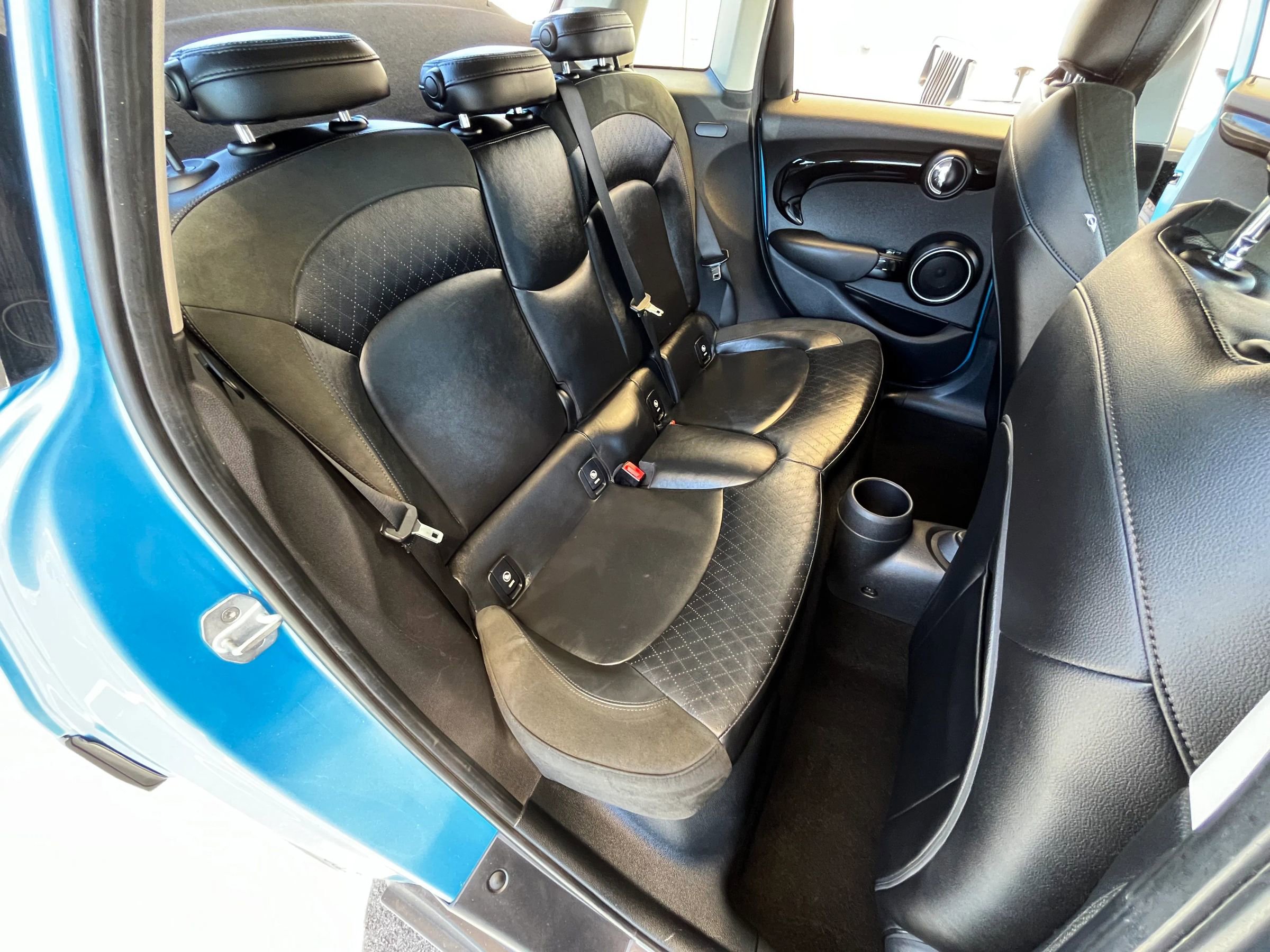 Used 2015 MINI Cooper S w/ Mini Wired Pack image 16