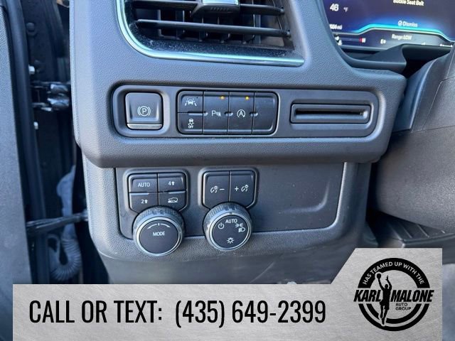 Used 2023 Chevrolet Suburban RST w/ Sport Performance Package image 16