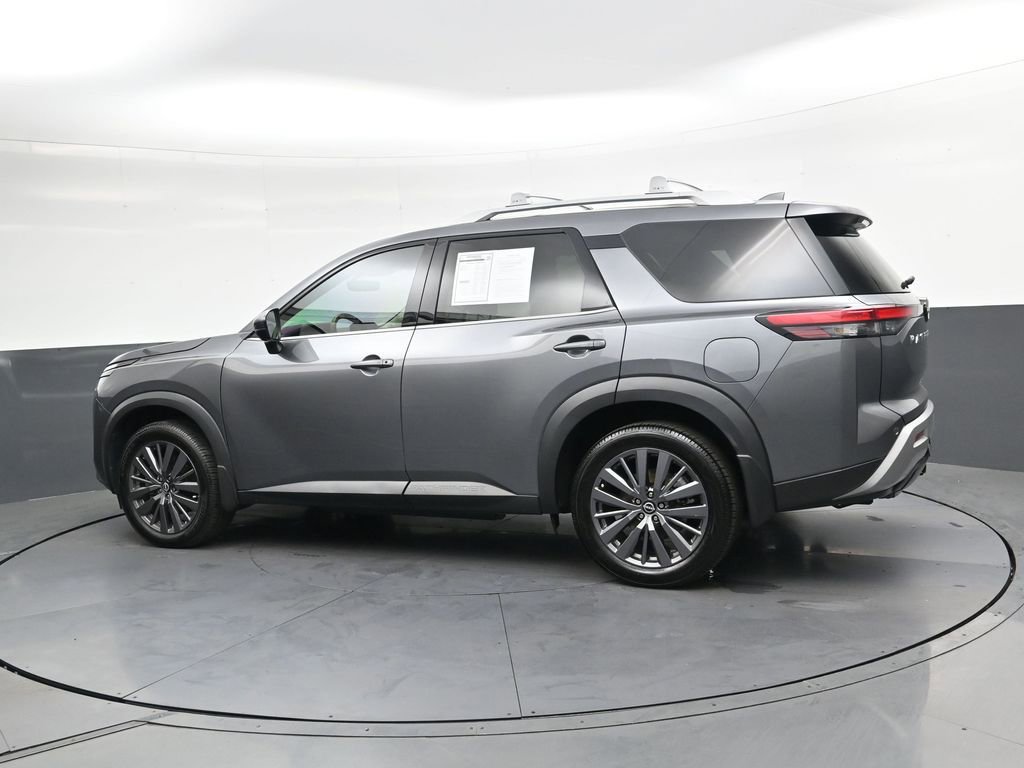 Used 2024 Nissan Pathfinder SL w/ SL Premium Package image 6