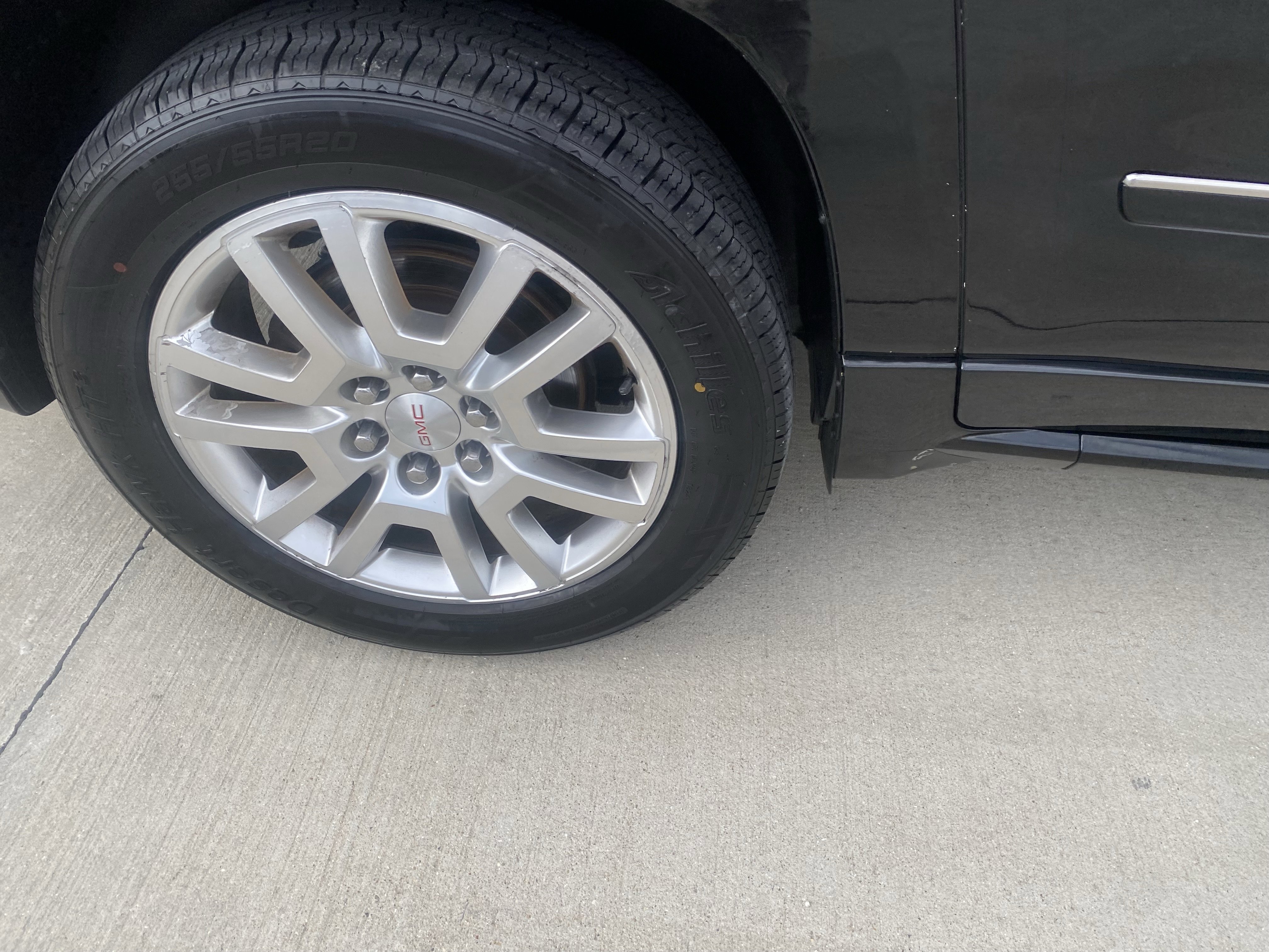 Used 2016 GMC Acadia Denali AWD/4WD image 3