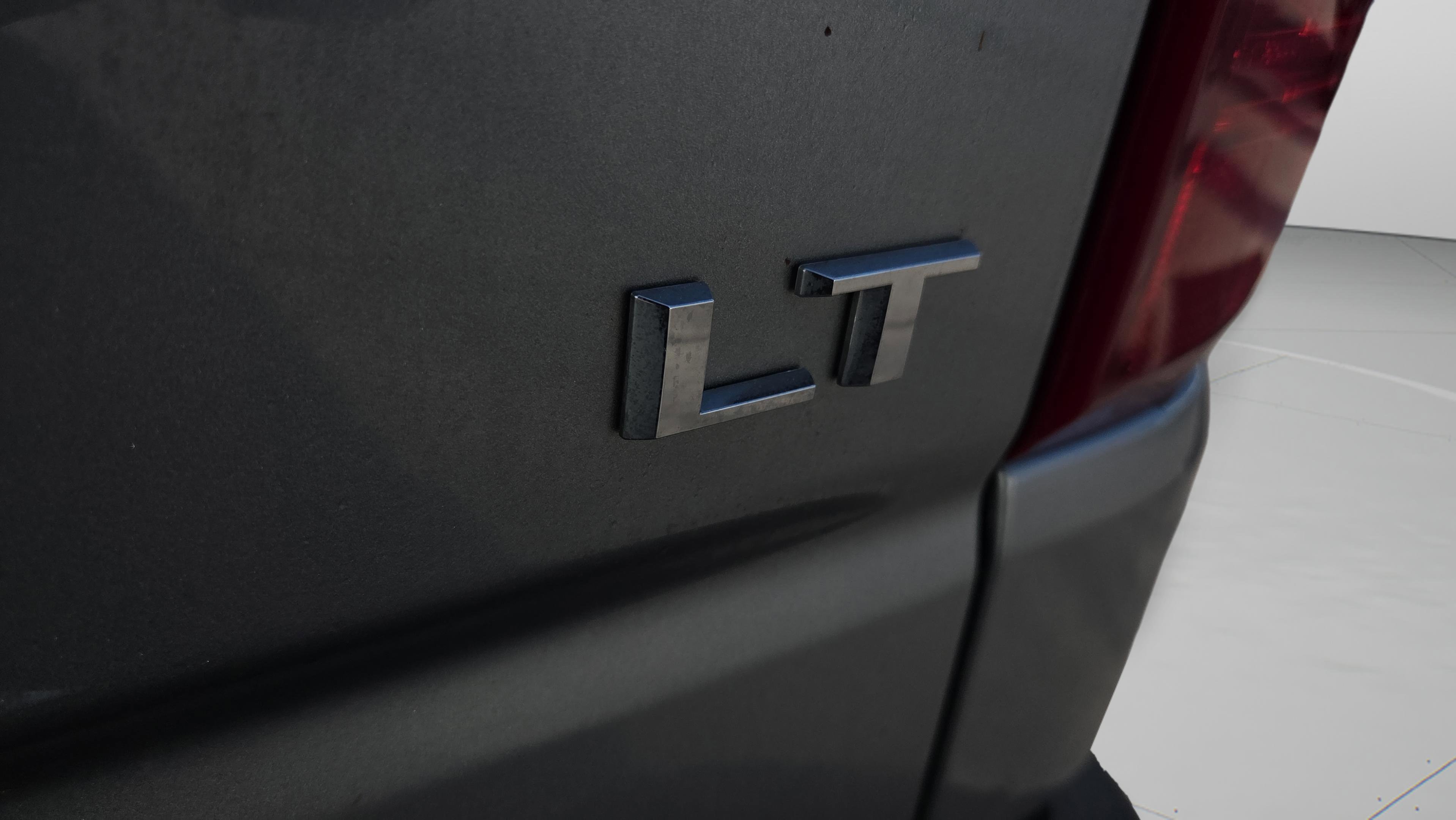 Used 2025 Chevrolet Silverado 1500 LT image 17