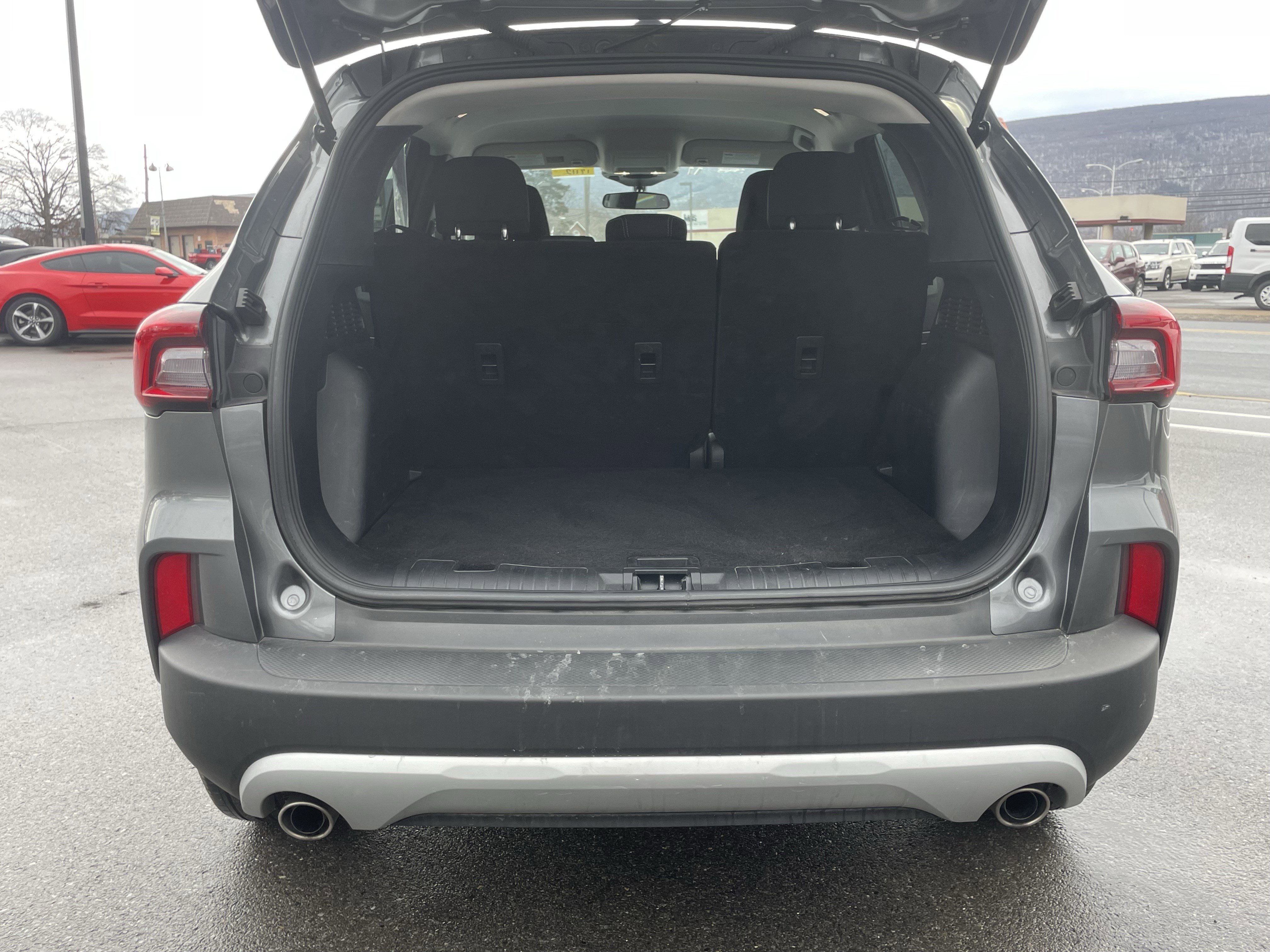 Used 2025 Ford Escape Active image 5