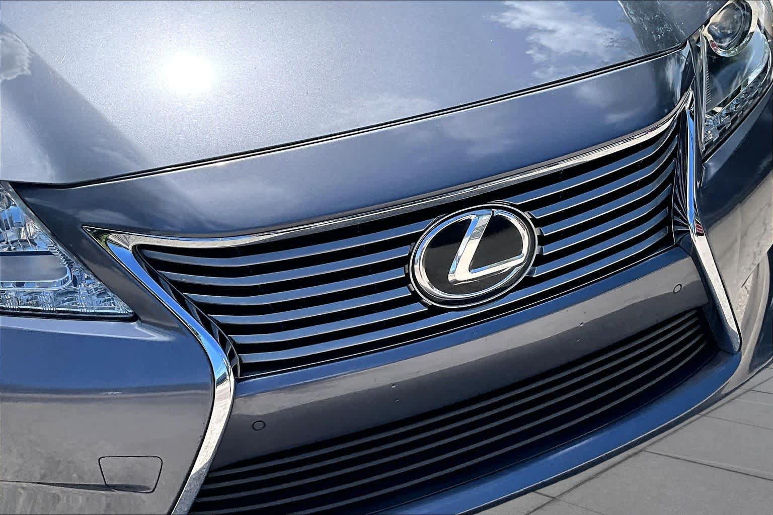 Used 2015 Lexus ES 350 w/ Premium Package FWD image 29