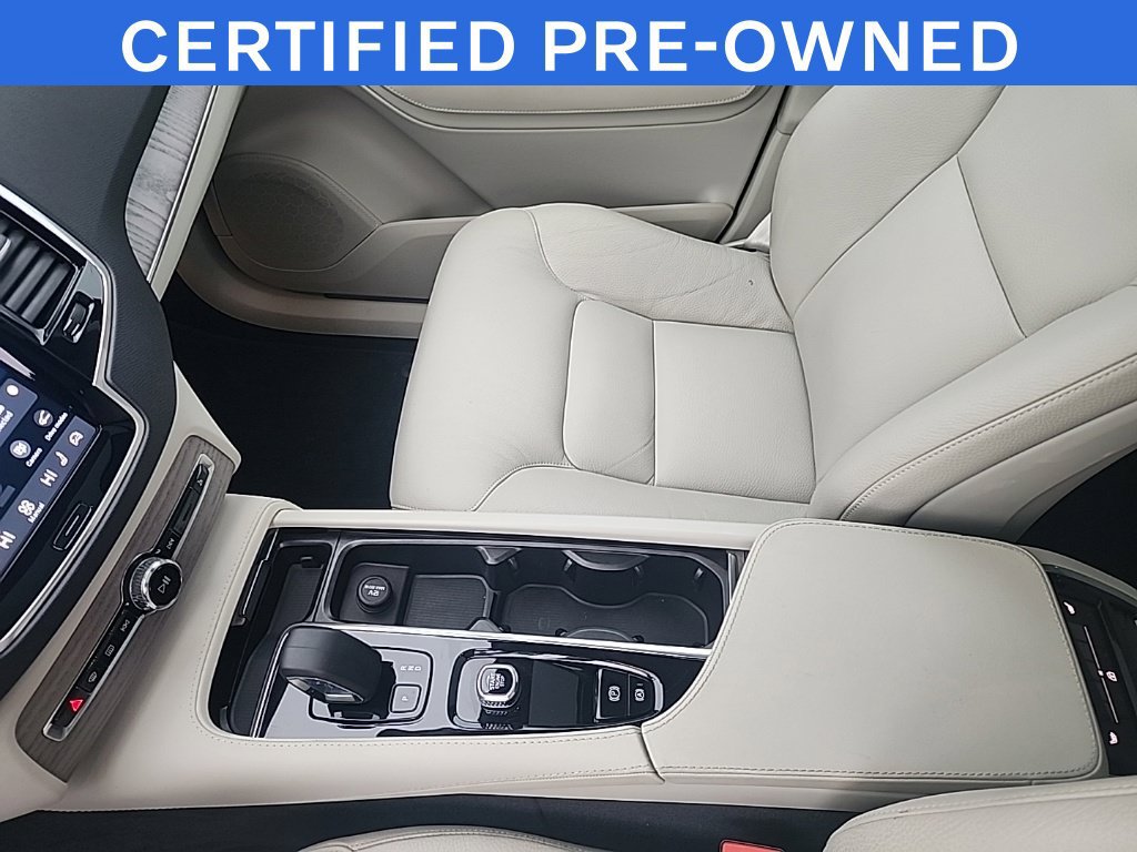 Used 2023 Volvo XC90 B6 Plus w/ Protection Package Premier AWD/4WD image 12