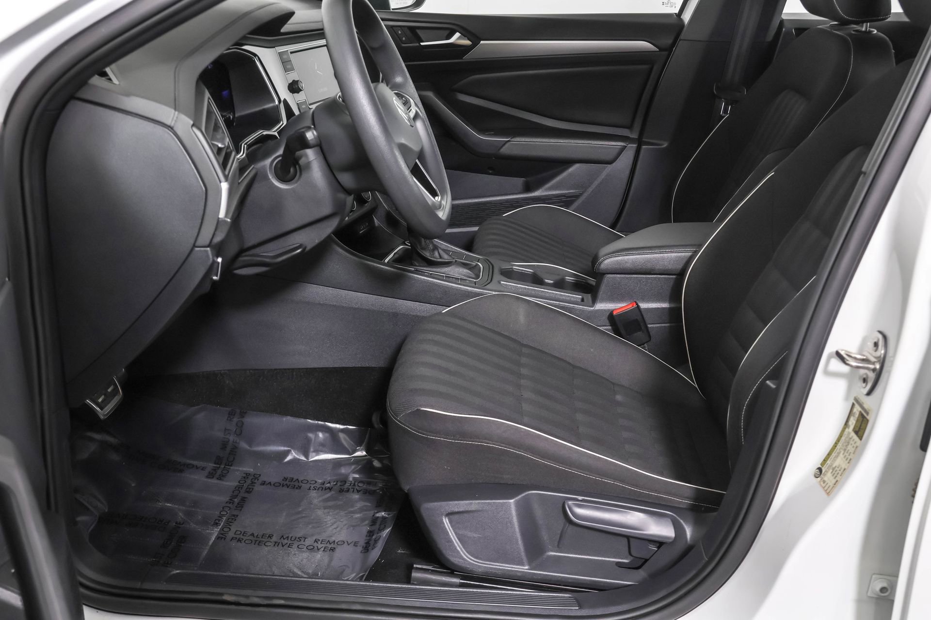 Used 2023 Volkswagen Jetta Sport image 21