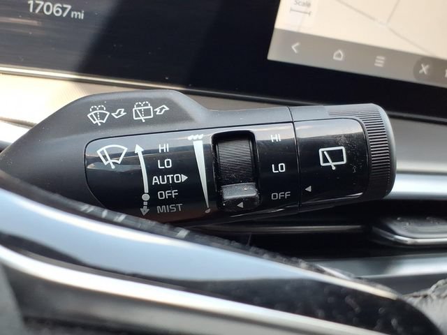 Used 2024 Kia Sorento SX FWD image 28