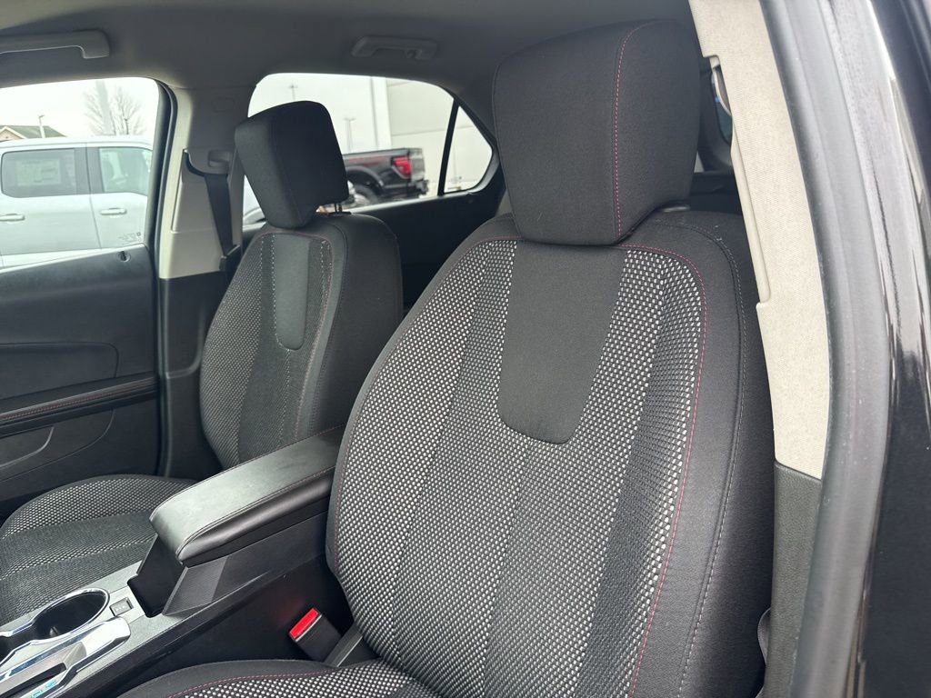 Used 2015 Chevrolet Equinox LT w/ Driver Convenience Package image 7
