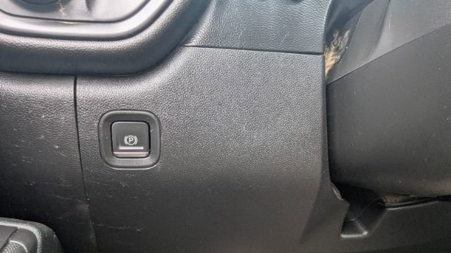 Used 2020 Chevrolet Silverado 2500 Custom w/ Custom Value Package image 28