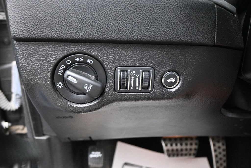 Used 2022 Dodge Charger R/T RWD image 17