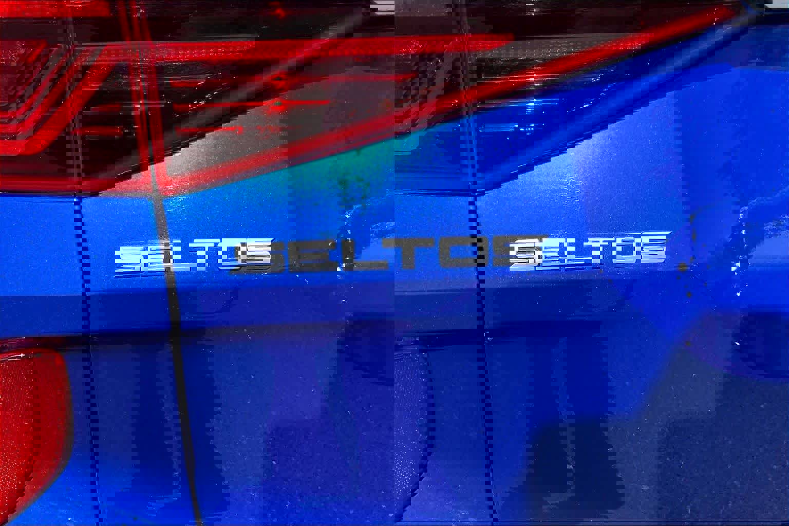 Used 2022 Kia Seltos Nightfall Edition image 31