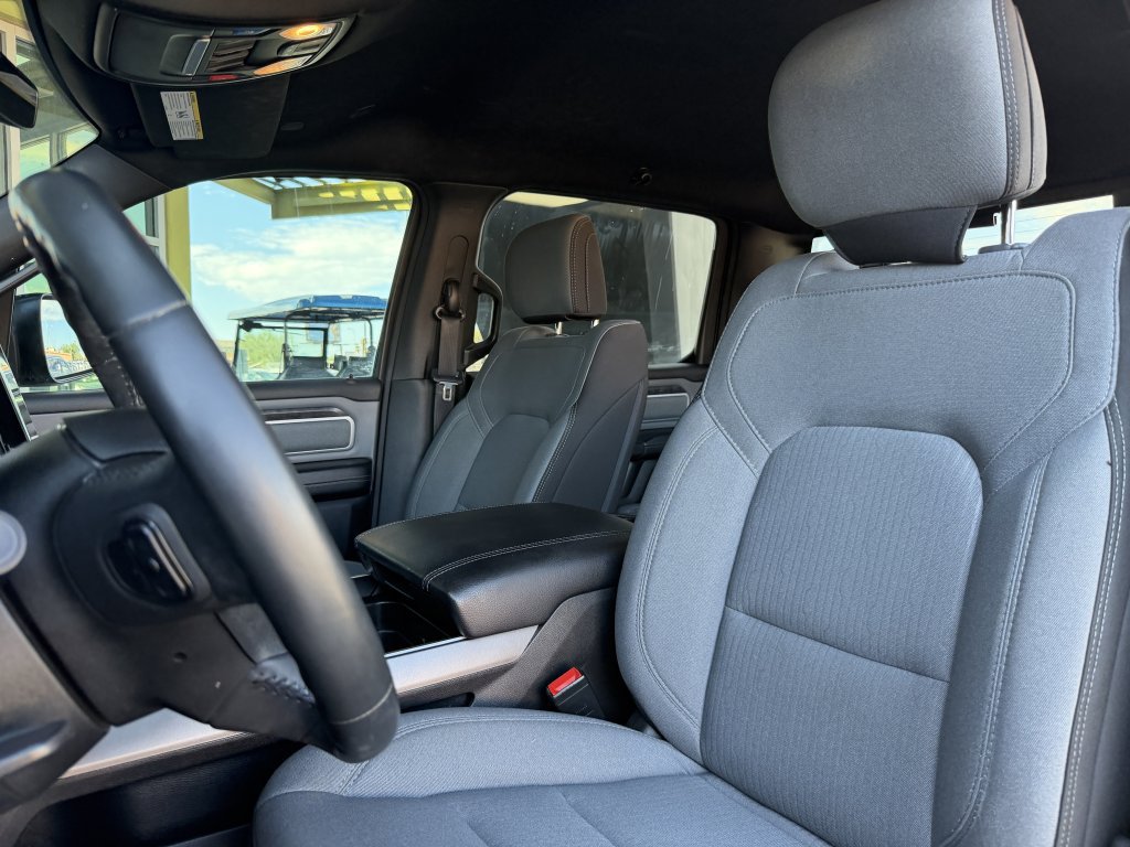Used 2022 RAM 1500 Big Horn RWD image 34