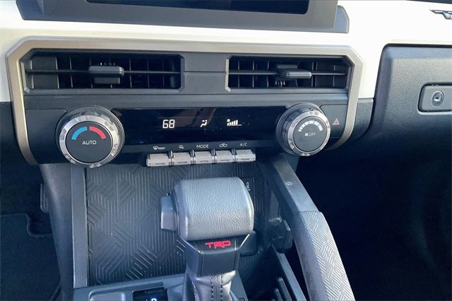 Used 2024 Toyota Tacoma TRD Off-Road image 32