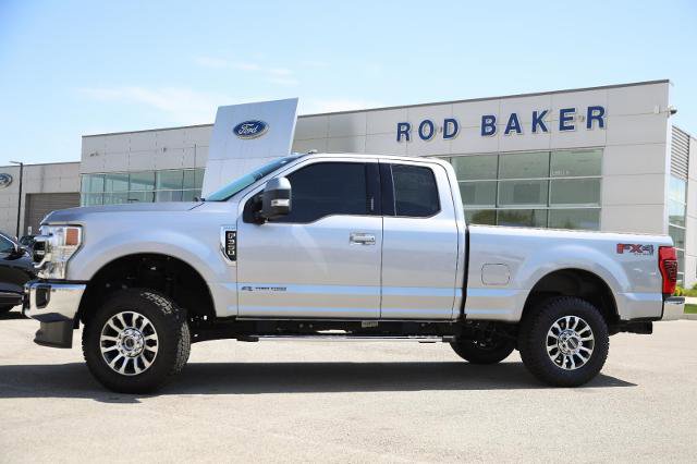 Certified 2022 Ford F350 Lariat w/ Lariat Value Package AWD/4WD image 3