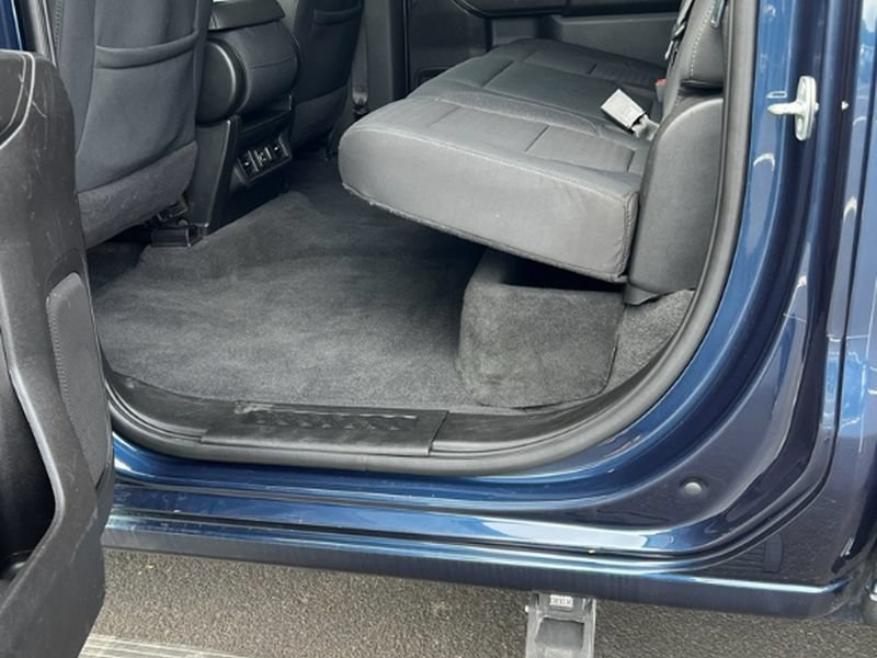 Used 2020 Chevrolet Silverado 1500 LT w/ Texas Edition RWD image 8