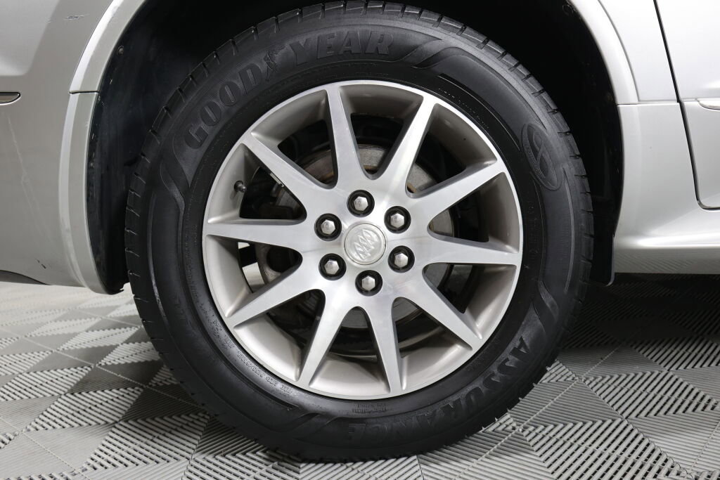 Used 2014 Buick Enclave Leather AWD/4WD image 7