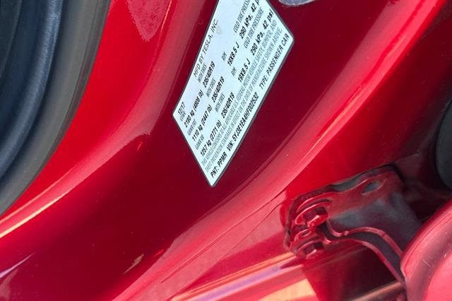 Used 2017 Tesla Model 3 Long Range image 32