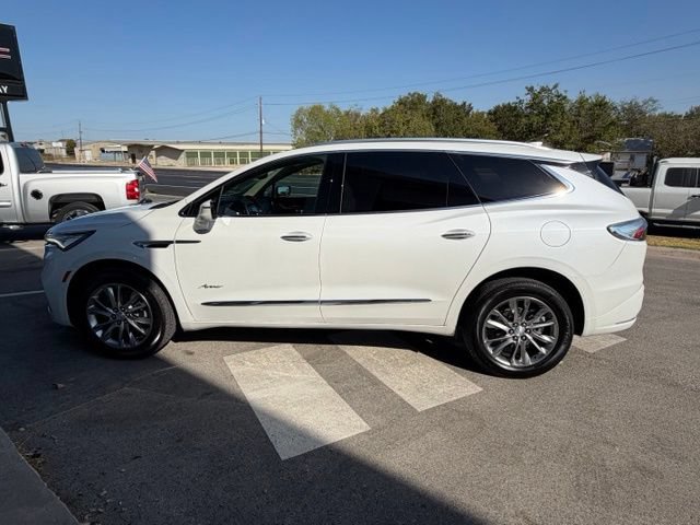 Used 2022 Buick Enclave Avenir w/ Avenir Technology Package FWD image 31