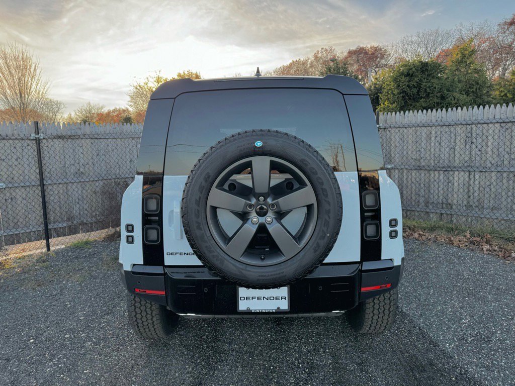 New 2026 Land Rover Defender 110 S image 6