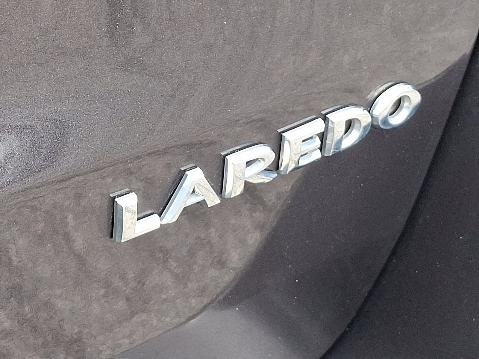 Used 2021 Jeep Grand Cherokee Laredo X image 32