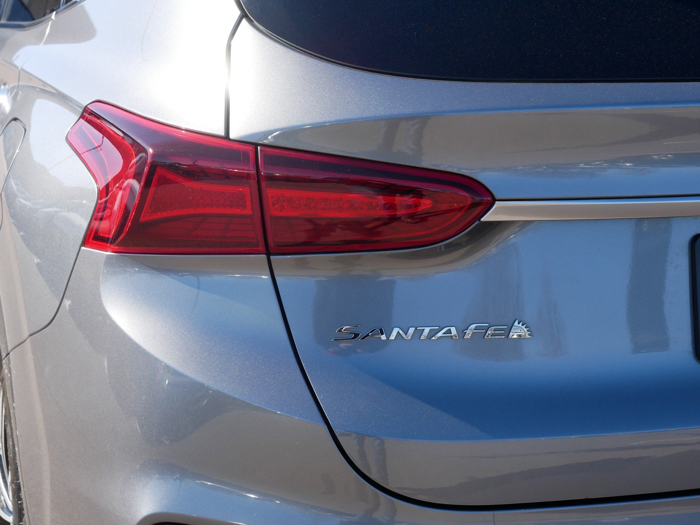 Used 2019 Hyundai Santa Fe Limited image 17