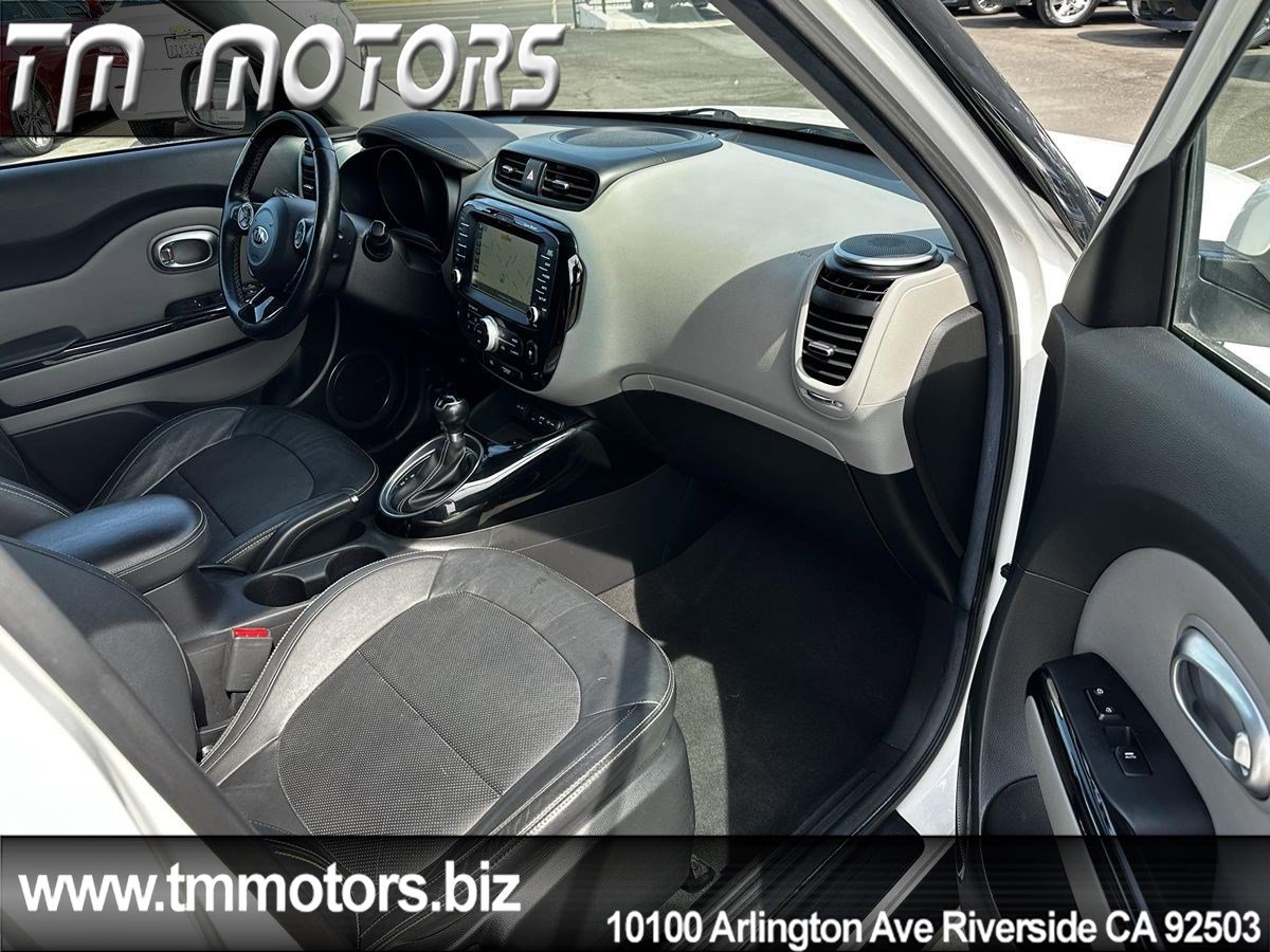 Used 2016 Kia Soul + w/ Primo Package image 11