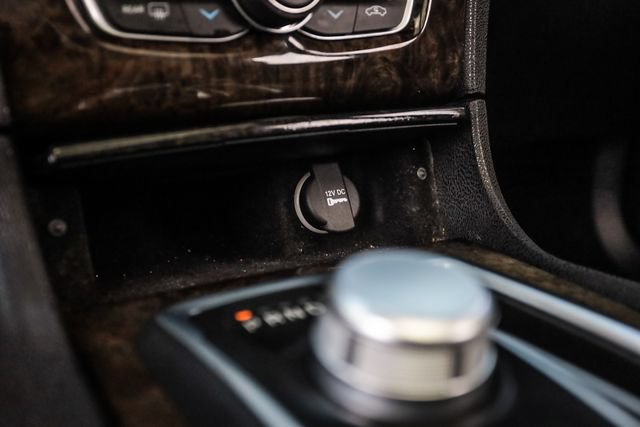 Used 2015 Chrysler 300 C RWD image 35