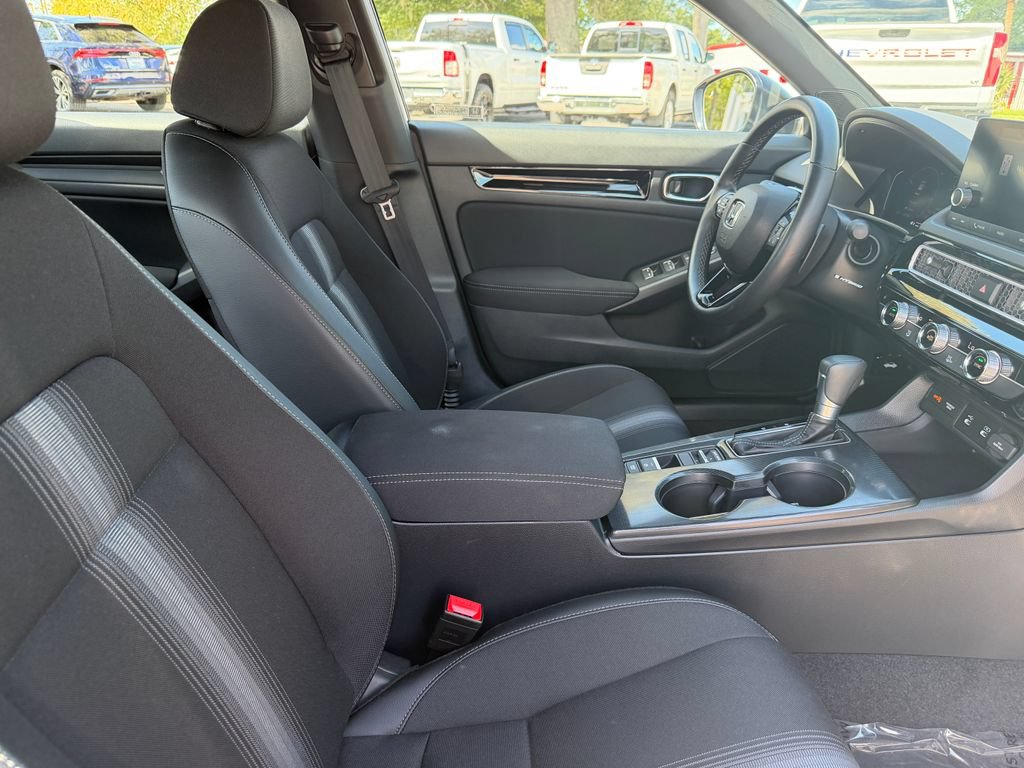 Used 2025 Honda Civic Sport image 9