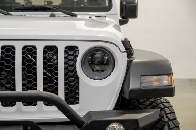 Used 2020 Jeep Gladiator Sport w/ Quick Order Package 24S AWD/4WD image 3