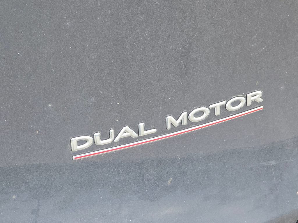 Used 2024 Tesla Model Y Performance AWD/4WD image 5