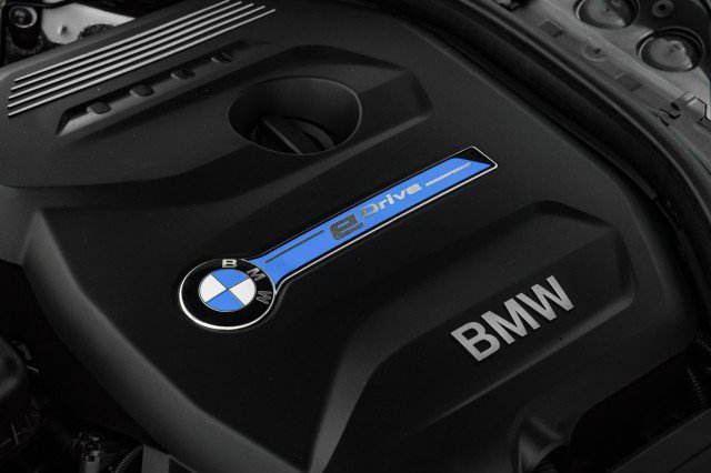 Used 2018 BMW 330e image 57