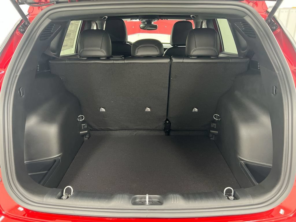 New 2026 Jeep Compass Latitude AWD/4WD image 22