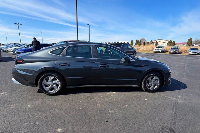 New 2026 Hyundai Sonata SE FWD image 24