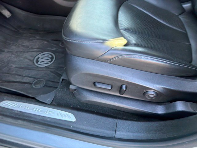 Used 2020 Buick Envision Essence FWD image 37