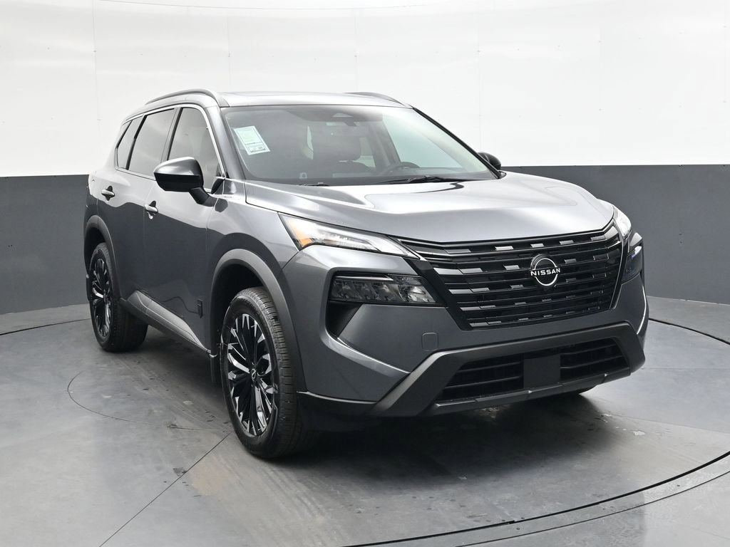 Used 2026 Nissan Rogue Dark Armor AWD/4WD image 1