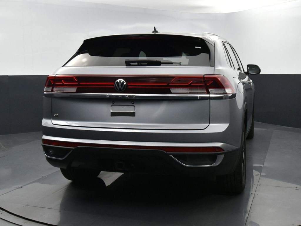 Used 2024 Volkswagen Atlas Cross Sport SE image 36