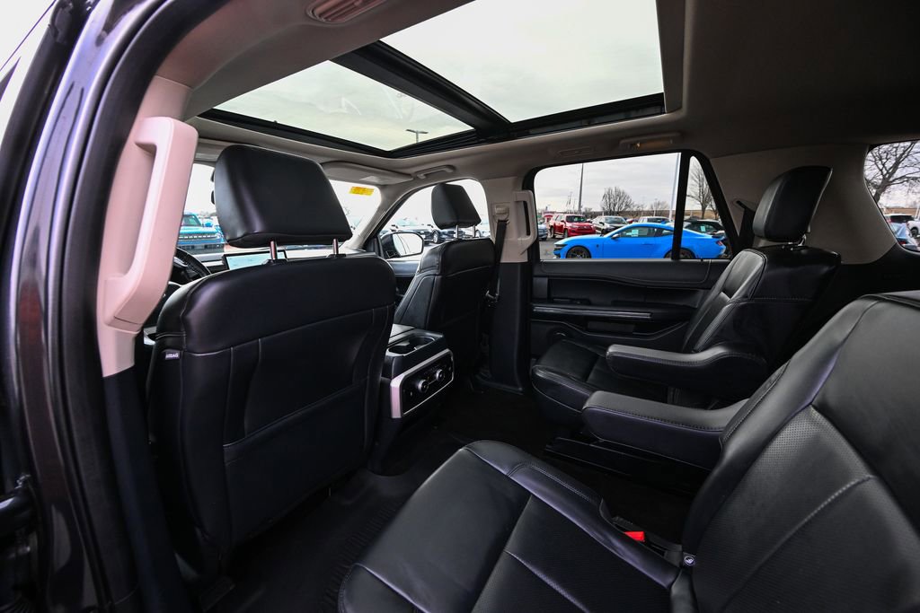 Used 2022 Ford Expedition Max XLT image 21