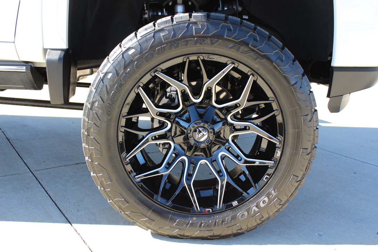 Used 2022 GMC Sierra 3500 Denali w/ Denali Ultimate Package image 43