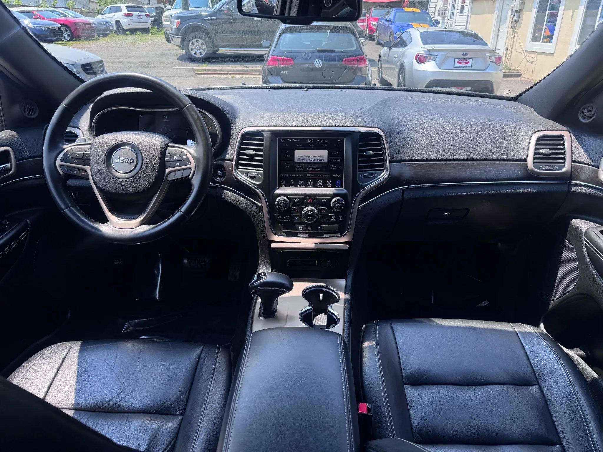 Used 2015 Jeep Grand Cherokee Limited w/ Trailer Tow Group IV image 12