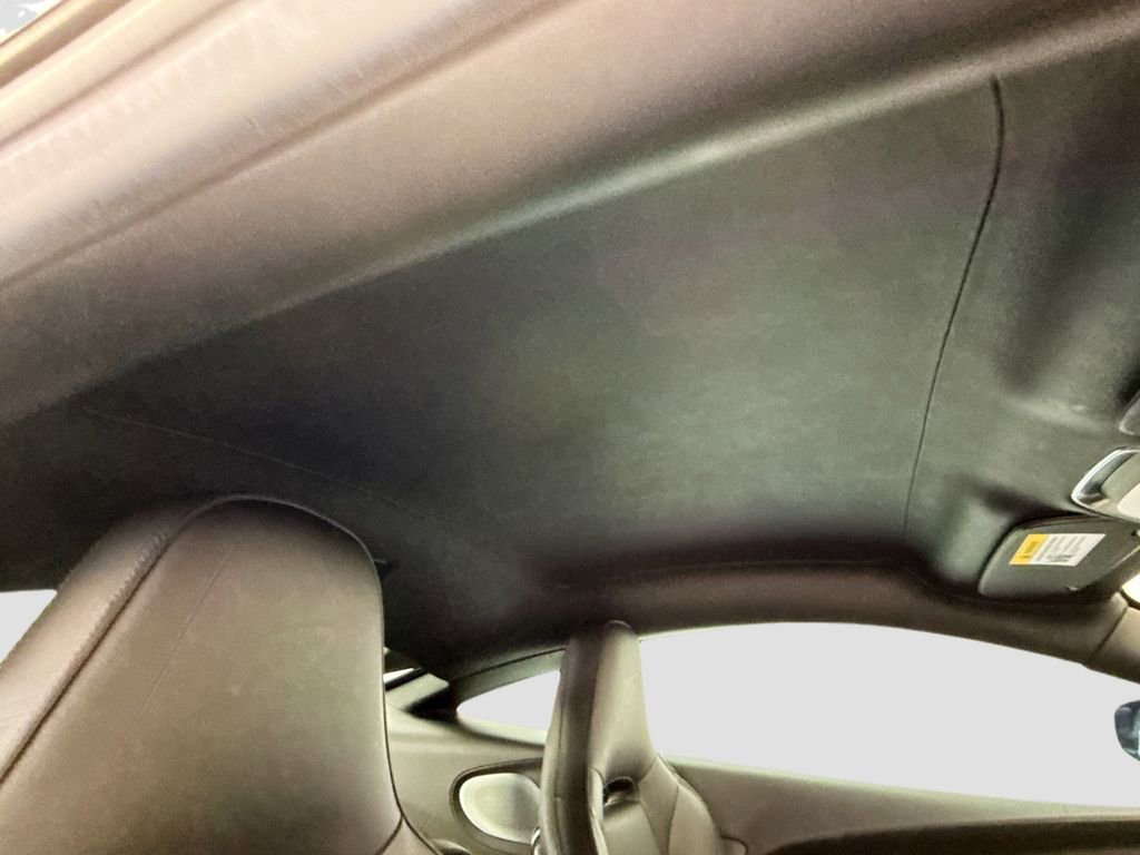 Used 2020 McLaren GT RWD image 17