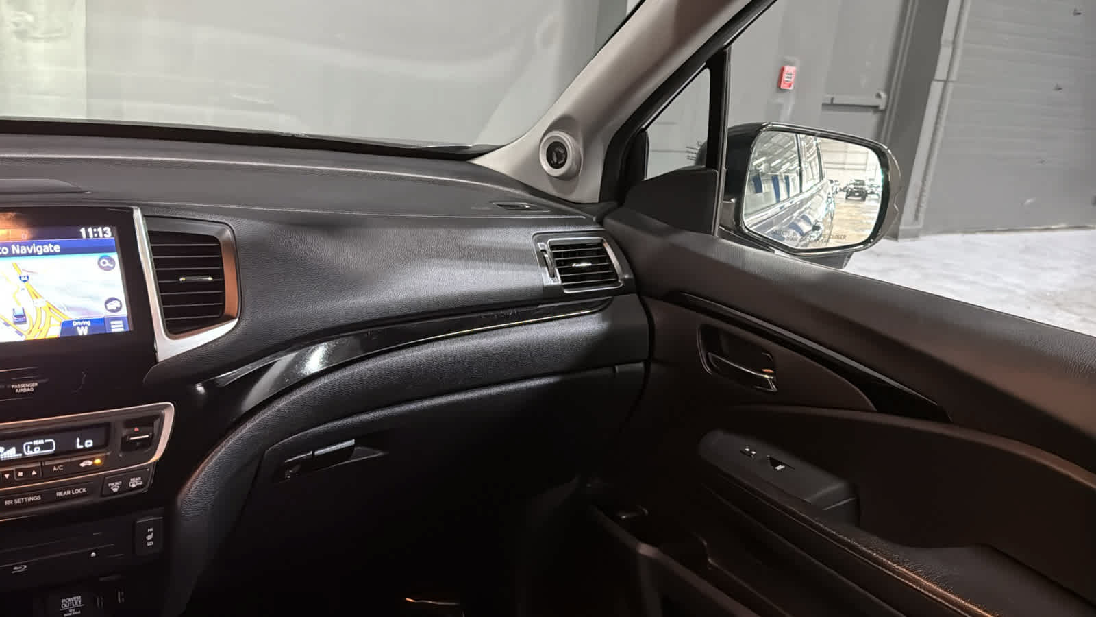Used 2016 Honda Pilot Touring image 23