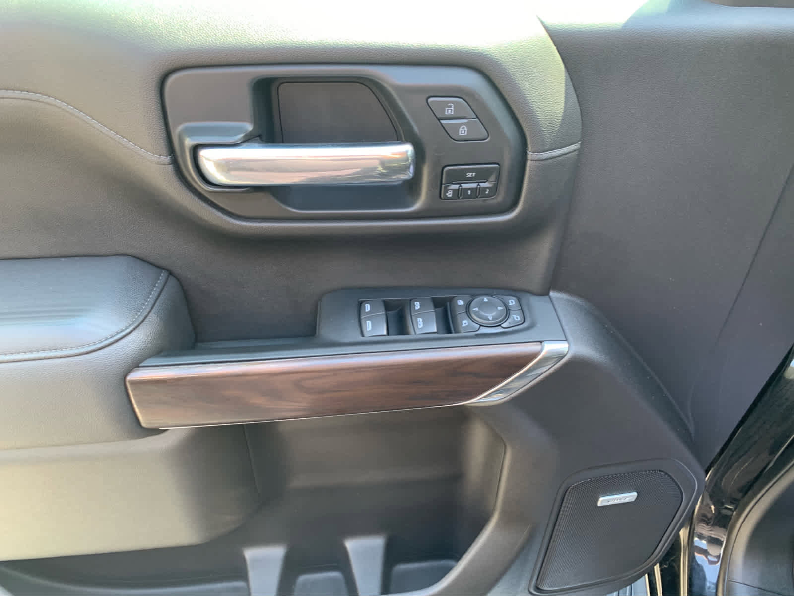 Used 2022 GMC Sierra 1500 SLT w/ SLT Premium Plus Package image 12